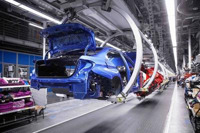 今天的老铁不喊麦不烧烤还要聊环保--沈阳探访宝马的诞生地