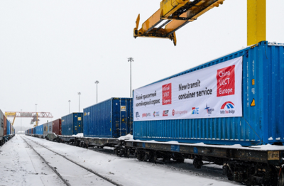 连接东西，贯通欧亚 多式联运服务引领中欧物流新篇章